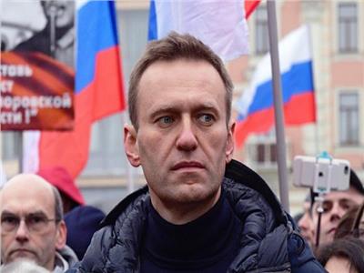 أطباء المعارض الروسي نافالني يطالبونه بإنهاء إضرابه عن الطعام