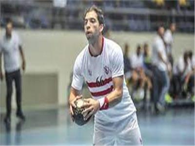 أحمد الأحمر نجم يد الأبيض: لاعبو الزمالك تحملوا الصعاب من أجل الفوز بالدورى