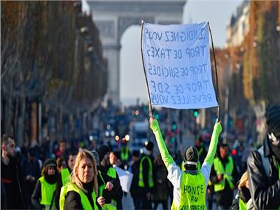 بسبب قانون البطالة.. المظاهرات تضرب باريس