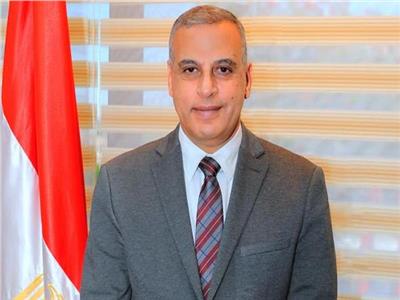 محافظ سوهاج يهنئ الرئيس السيسي بذكرى تحرير سيناء