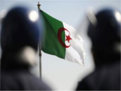 الغضب الاجتماعي يعمّق الأزمة السياسية في الجزائر