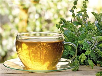 للسيدات| ٤ فوائد سحرية لـ«شاي الزعتر» 