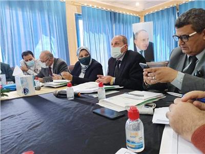 رئيس «القناة للكهرباء» يلتقي بقيادات الشركة المصرية لبحث الخدمة المقدمة للمواطنين 