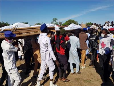 مقتل وإصابة 16 شخصًا في هجوم مسلح على مخيم للنازحين في نيجيريا