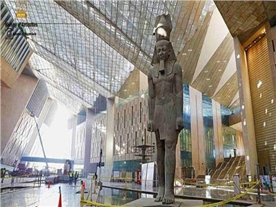 مدبولى يشهد التعاقد مع التحالف الفائز بتشغيل الخدمات بالمتحف المصري الكبير