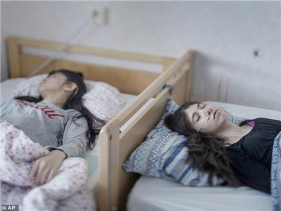 مرض غامض.. 169 طفلا يدخلون في غيبوبة بالسويد
