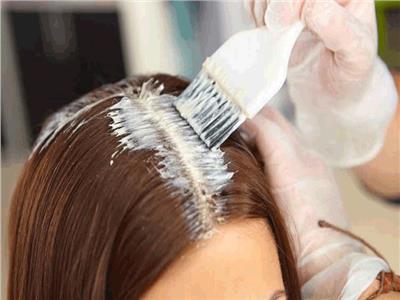 3 وصفات طبيعية لتنعيم الشعر بـ«النشا» 