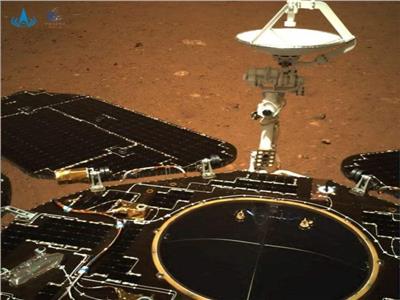 الصين تكشف عن أولى الصور من المريخ.. التقطتها المسبار المتجول «زورونغ»