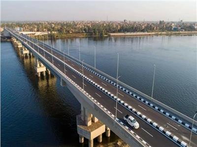 وزير النقل يتفقد محور قوص على النيل استعدادا لافتتاحه الرسمي | صور 