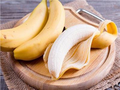 أخصائية تغذية: قشرة الموز تحتوي على الألياف التي تفيد في إنقاص الوزن