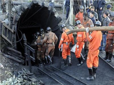 محاصرة 6 أشخاص بعد انهيار منجم فحم بشرقي الصين