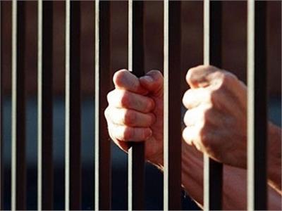 حبس محام لسرقته هاتف محمول من قاض بوزارة العدل 