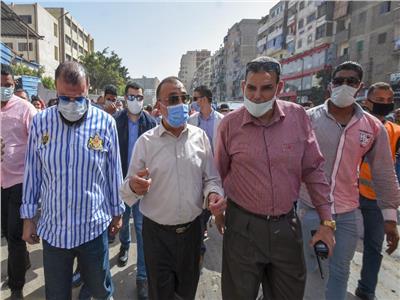 محافظ الإسكندرية يتابع نقل باعة الهانوفيل.. ويؤكد: لن نسمح بالعشوائية