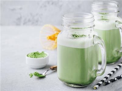 عصائر طبيعية |عصير الشاي الأخضر مع حليب جوز الهند   