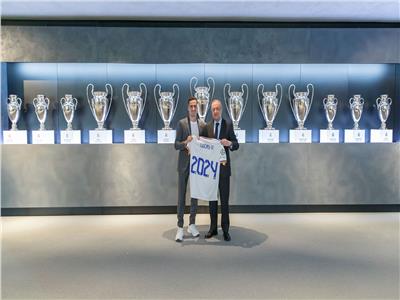 فاسكيز يجدد عقده مع ريال مدريد حتى 2024