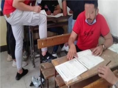 ضبط طالب يحاول الغش في الامتحان بالعجوزة