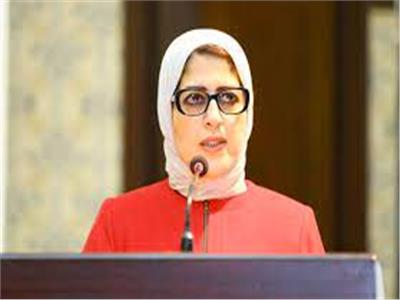 وزيرة الصحة: خطوط الإنتاج المتواجدة في المصانع المصرية يمكنها تصنيع أي لقاح 