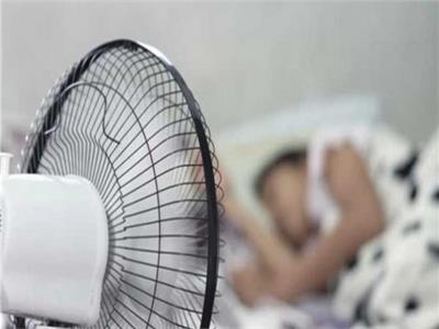 تحذير من تشغيل «المروحة» أثناء النوم .. قد تصيبك بـ 5 أمراض