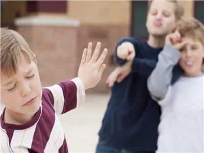 10 نصائح لمساعدة طفلك للتعامل مع «التنمر»