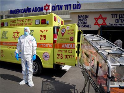  إسرائيل تُعيد فرض وضع الكمامة في الأماكن المغلقة بعد ارتفاع إصابات كورونا