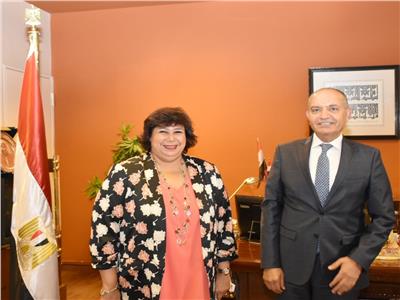 وزيرة الثقافة وسفير الأردن يبحثان تعزيز التعاون الفكري والفني