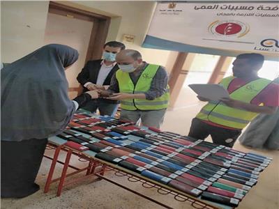 توزيع 283 نظارة طبية بقرية العراقية على المستحقين بقرى الشهداء