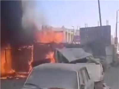 صور وفيديو.. حريق هائل داخل جراج بالمرج