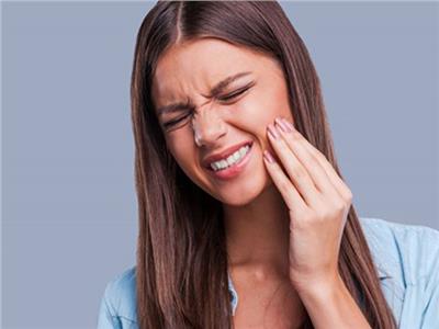 أعراض تظهر في الفم تشير للإصابة بالسكر