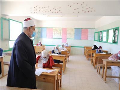 أزهر المنيا: 863 طالب وطالبة يؤدون امتحانات البلاغة