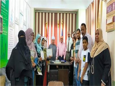 «أزهر أسوان» يكرم معلمي التربية الفنية المشاركين في معرض القاهرة الدولي للكتاب