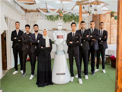 طلاب «هندسة المنصورة» يدشنون أول روبوت مصري طبي