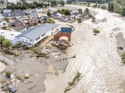 مقتل وفقد العشرات.. الفيضانات تغمر غرب أوروبا