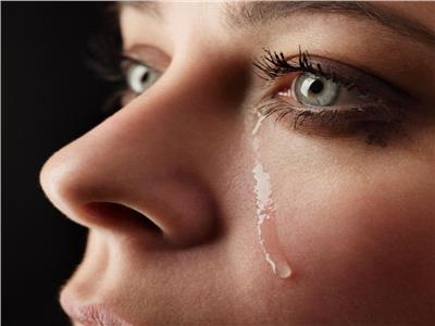يعالج الآلام.. ٨ فوائد سحرية للبكاء