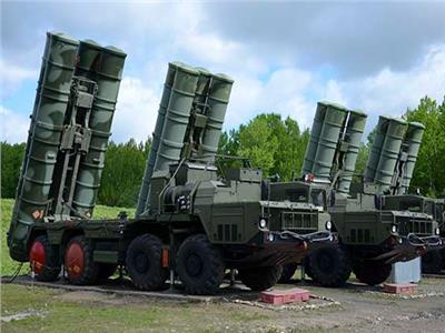المدفعية الصاروخية الروسية تجري تدريبات بإقليم «لينينجراد»
