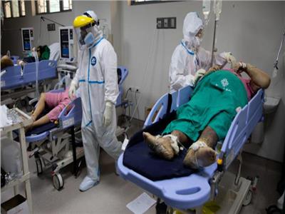 روسيا تُسجل 24 ألفا و72 إصابة جديدة و779 حالة وفاة بكورونا