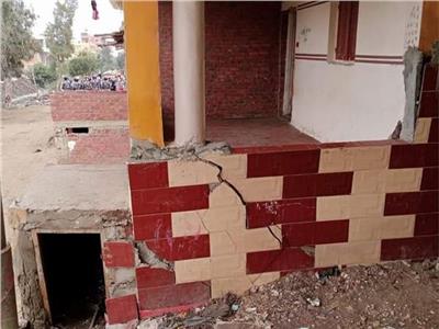 تصدع 4 منازل بسبب هبوط أرضي بقرية «آبا الوقف» في المنيا 