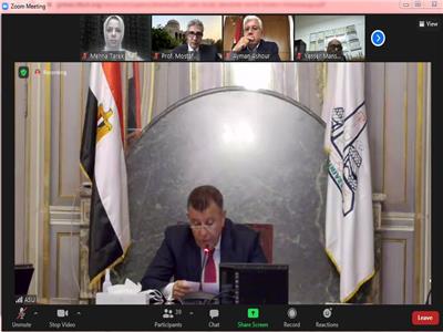 رئيس جامعة عين شمس يؤكد علي التقدير الكبير لنجاح ستوديو التصميم الدولى