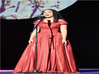 وزيرة الثقافة تشهد المشاركة الأولى لأصغر مغنية مصرية فى أوبرا فيينا
