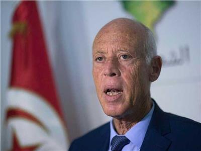 الرئيس التونسي يقيل وزيري المالية وتكنولوجيات الاتصال والفلاحة من منصبيهما
