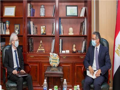 وزير السياحة يستقبل سفير اليابان بالقاهرة لمناقشة سبل التعاون بين البلدين