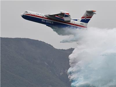 أمريكا ترسل طائرة استطلاع لليونان لمساعدتها في معركتها مع حرائق الغابات