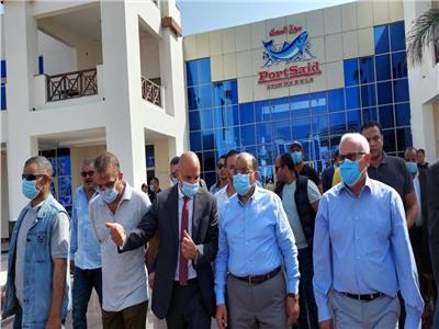 وزير التنمية المحلية ومحافظ بورسعيد يتفقدان سوق الخضار والأسماك وبازار بورسعيد الجديد