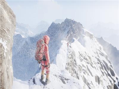 مصرع متسلق أمريكي سقط من قمة جبل على ارتفاع 4500 متر