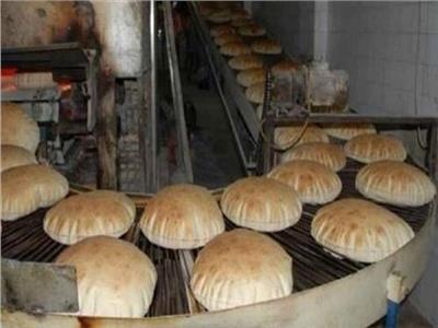 «لبنان بلا خبز».. توقف عمل الأفران والمطاحن بسبب اختفاء المازوت  