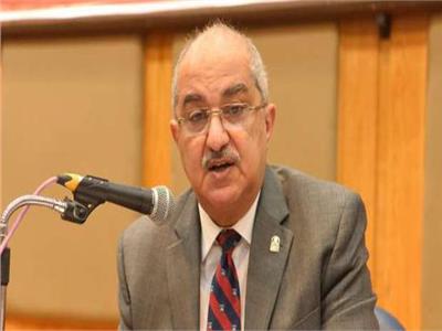 رئيس جامعة أسيوط يصدر قرارا بتعيين 4 من رؤساء الأقسام الجدد
