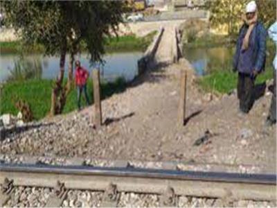 إغلاق معابر السكة الحديد غير القانونية في نجع حمادي 