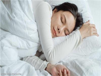 دراسة | نتائج مبهرة للتخلص من الوزن الزائد بالنوم 