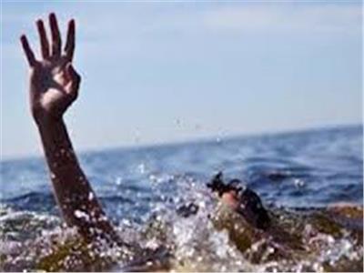 لعدم إجادته السباحة.. مصرع طفل غرقا بمياه شاطىء إدكو بالبحيرة 
