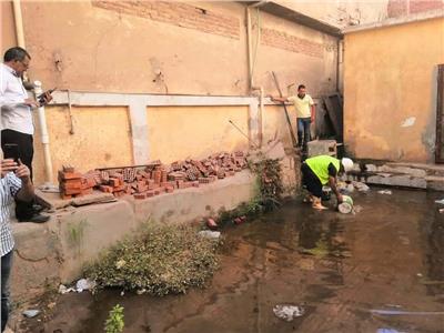 صيانة الصرف الصحي وشفط المياه بمدرسة الشهيد محمد طلعت بالحوامدية| صور 