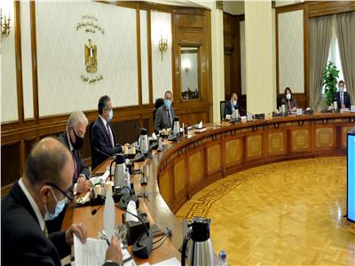 رئيس الوزراء يطالب بالإسراع في تنفيذ مشروعات تطوير مدينة الغردقة